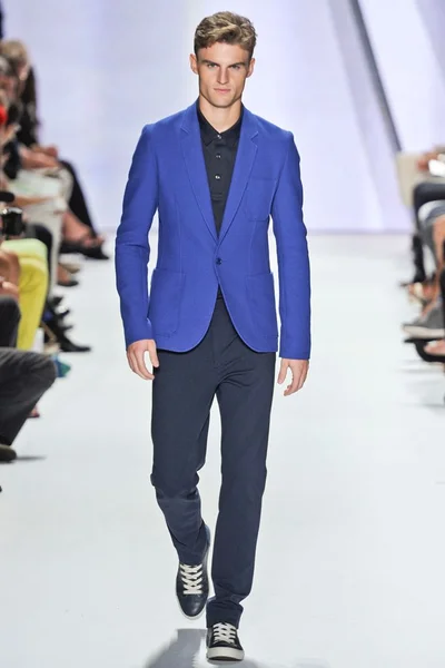 Look 39